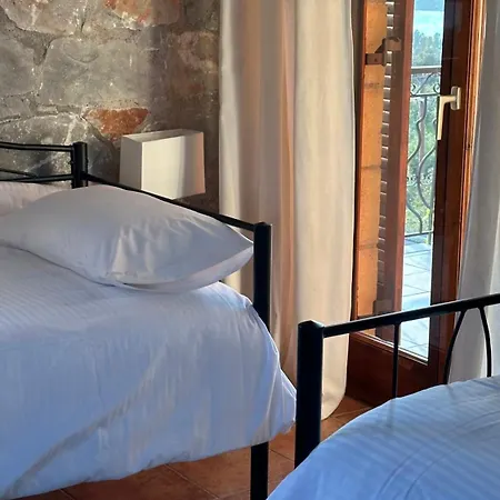 Papanestoras Apartment *