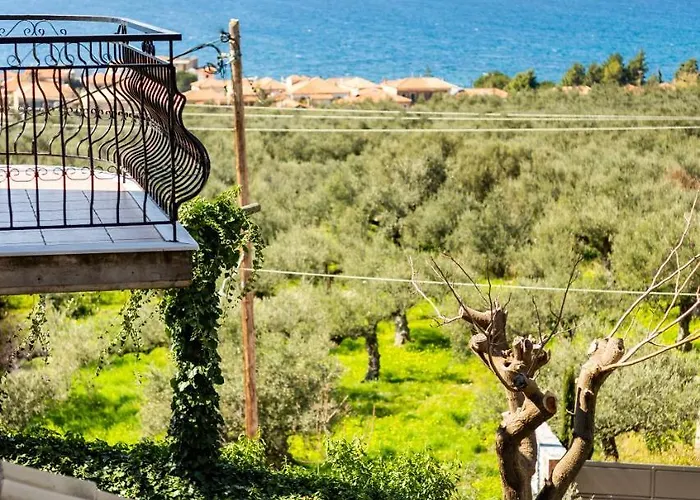 Papanestoras Apartment *